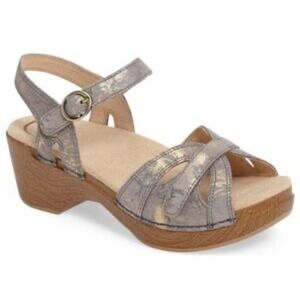 Dansko Season Strappy‎ Heeled Sandal In Metallic Grey Size 42 Coastal Grandma